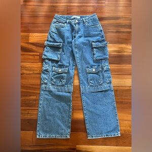 Baggy Low Rise Cargo Jeans